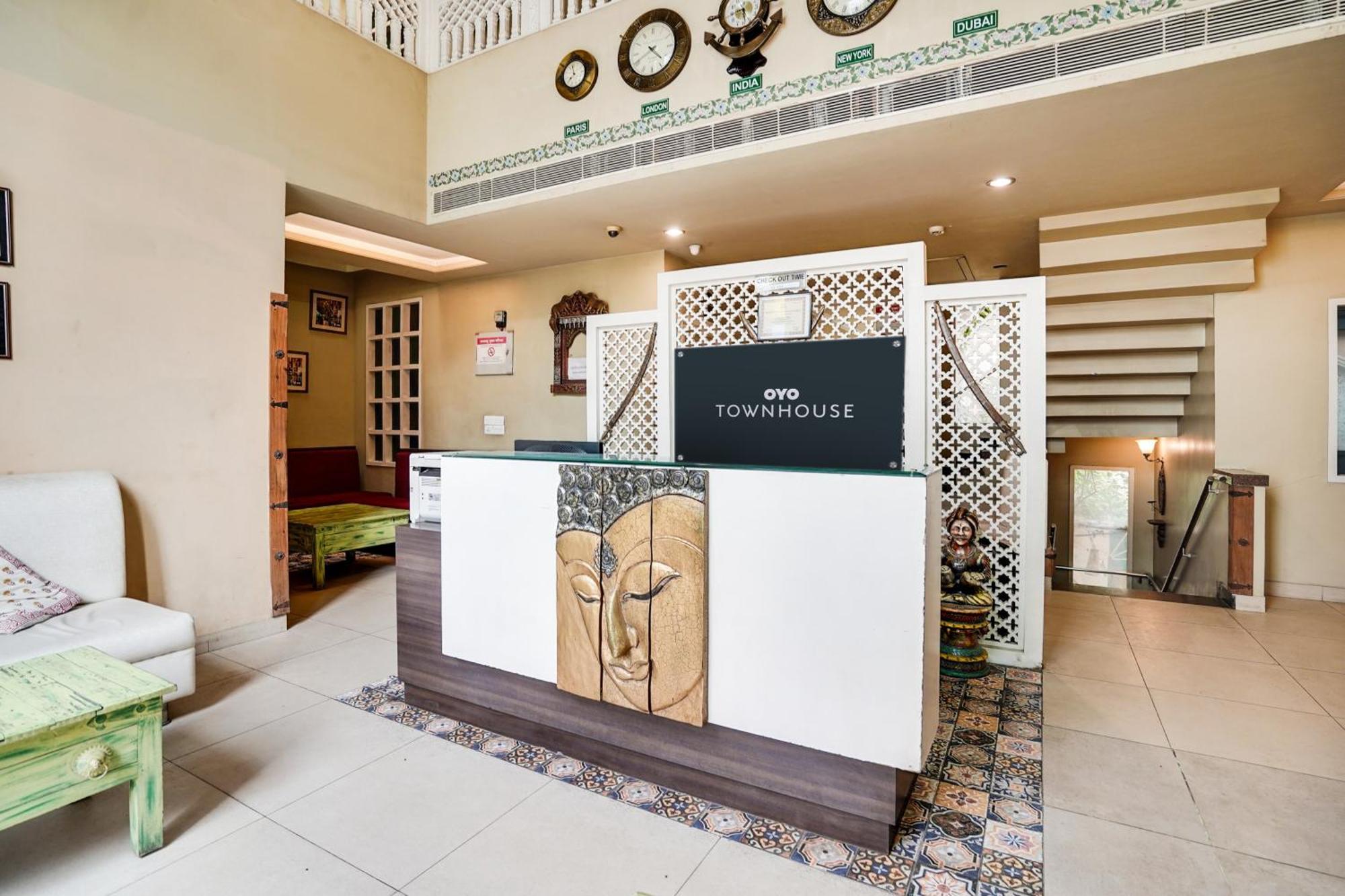 Super Townhouse Mansarovar Near Metro Station Jaipur Eksteriør billede