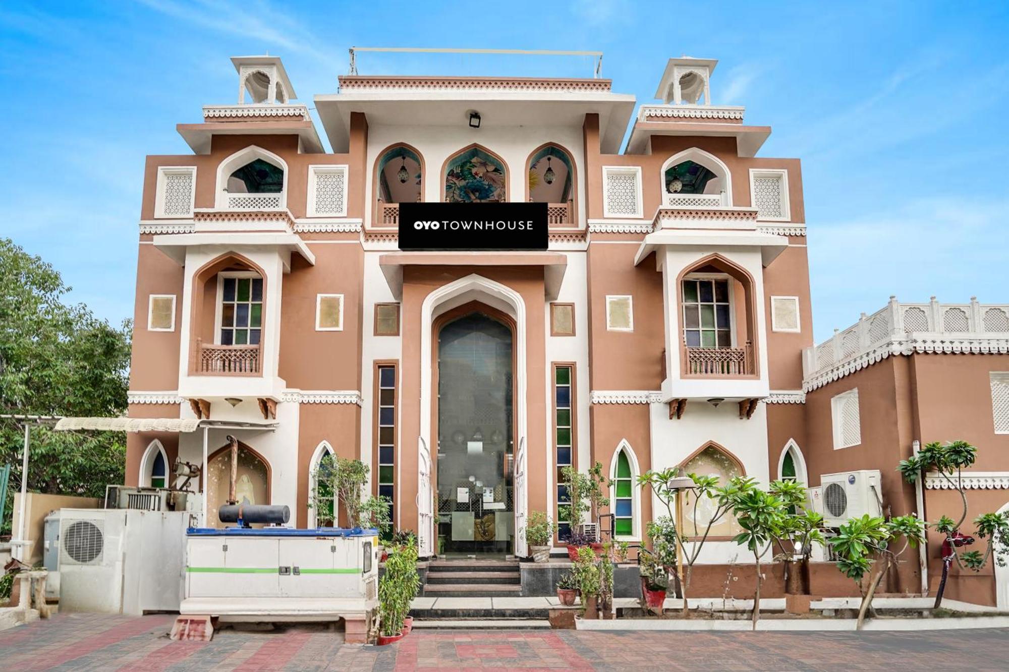 Super Townhouse Mansarovar Near Metro Station Jaipur Eksteriør billede