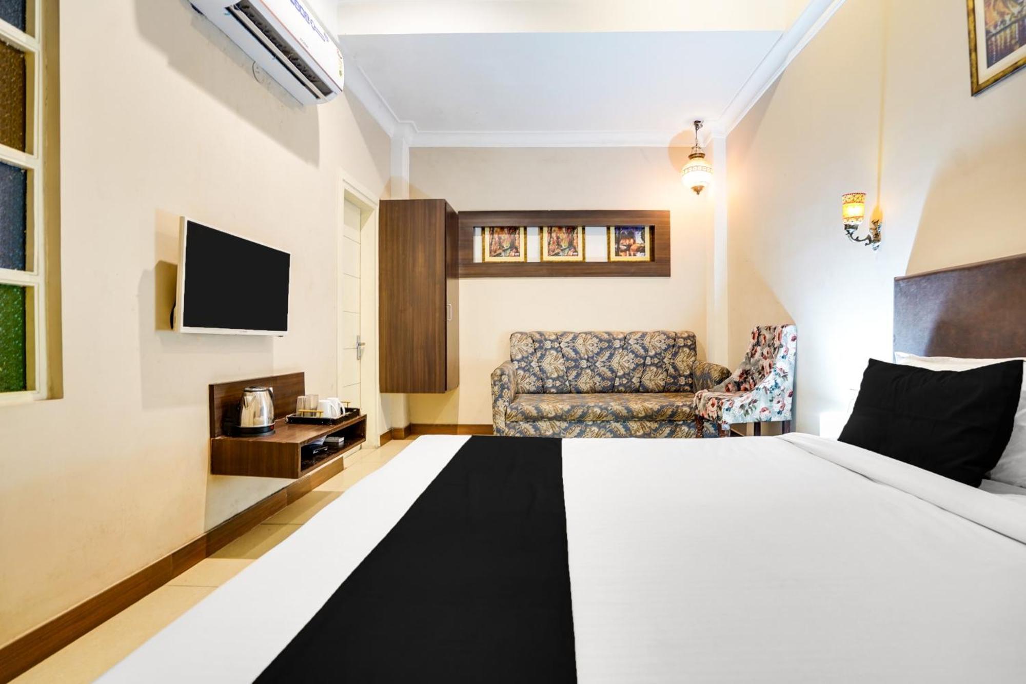 Super Townhouse Mansarovar Near Metro Station Jaipur Eksteriør billede