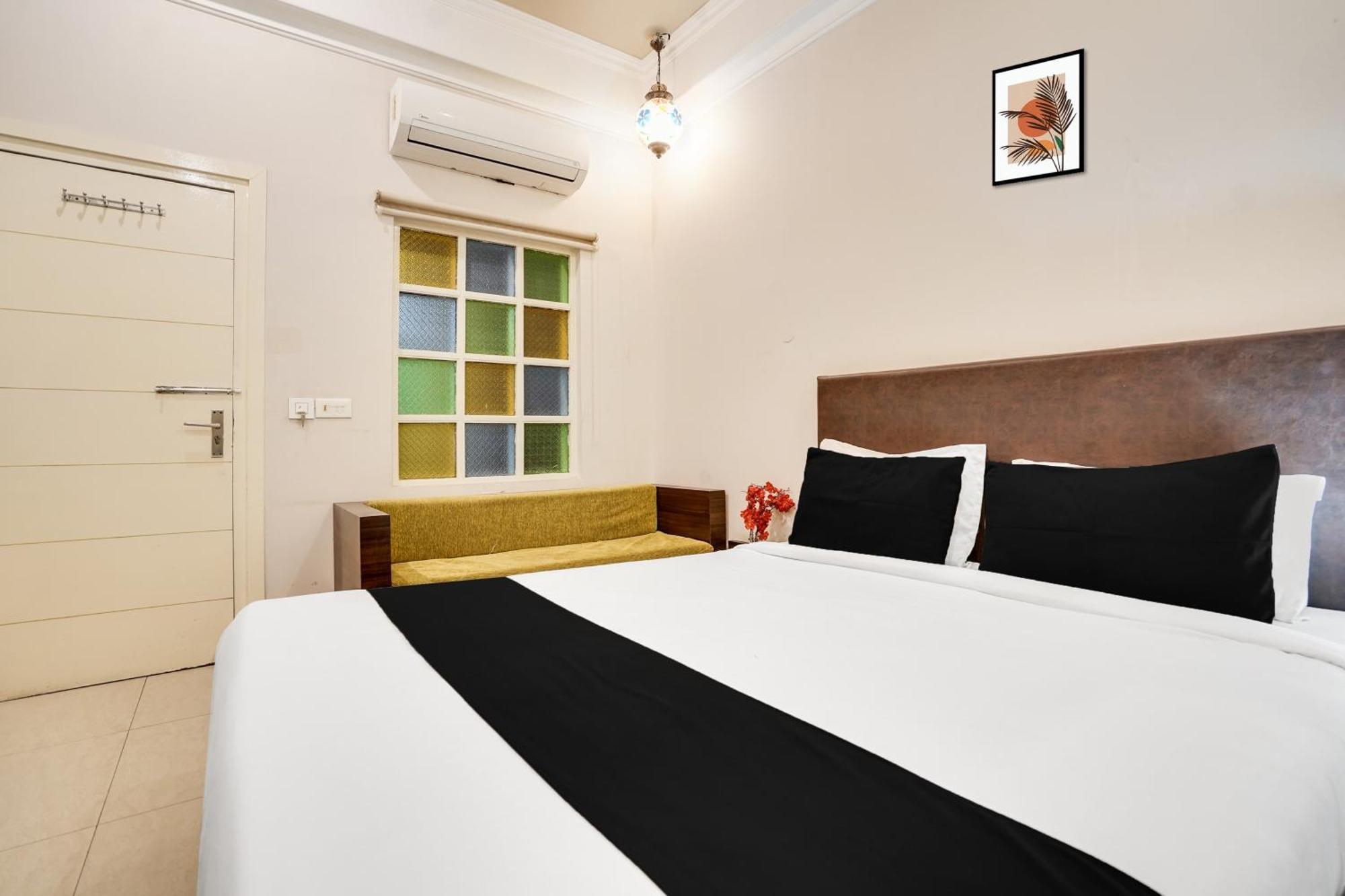 Super Townhouse Mansarovar Near Metro Station Jaipur Eksteriør billede