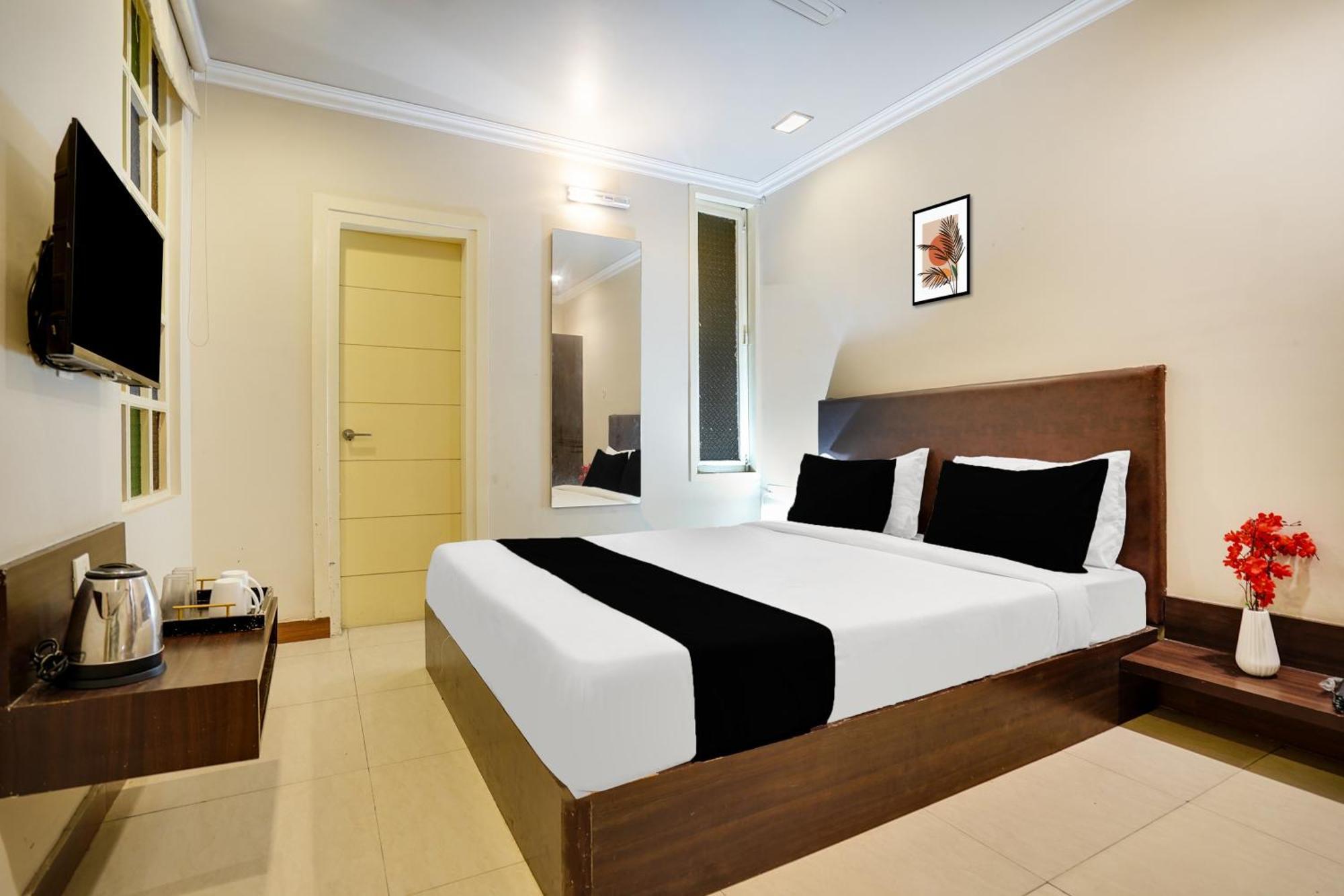 Super Townhouse Mansarovar Near Metro Station Jaipur Eksteriør billede